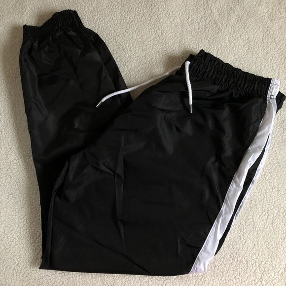NOT FOR SALE RIGHT NOW!NWT PLT Black Contrast Panel Shell Pants. Sz 12 - Picture 6 of 8